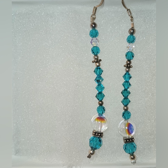 Earrings - Picture 1 of 2